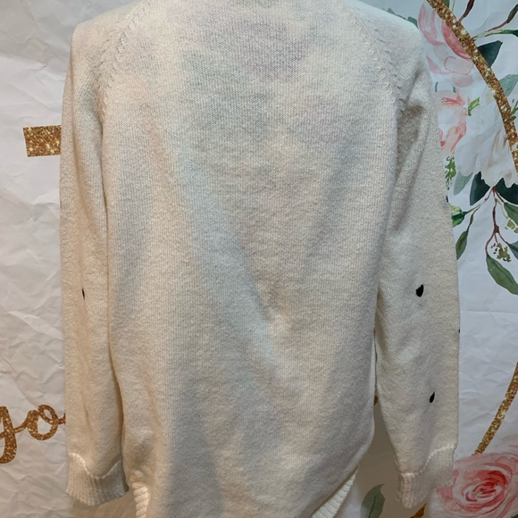 Heart Pattern Cream Sweater - Picture 3 of 3